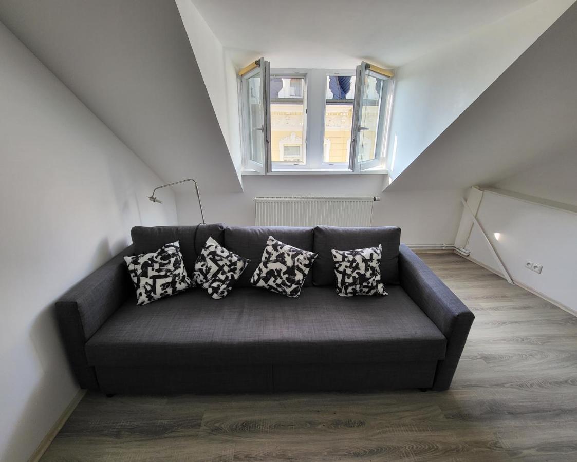 Excellent Apartments Central 3 Min Walk From The Colonnade Karlovy Vary Exterior photo